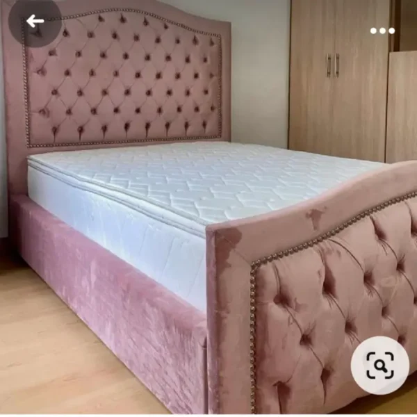 Cama elegante para mujer